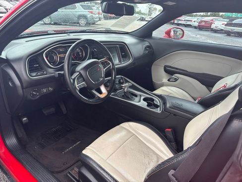 Used 2015 Dodge Challenger SXT Plus w/ Driver Convenience Group RWD image 12