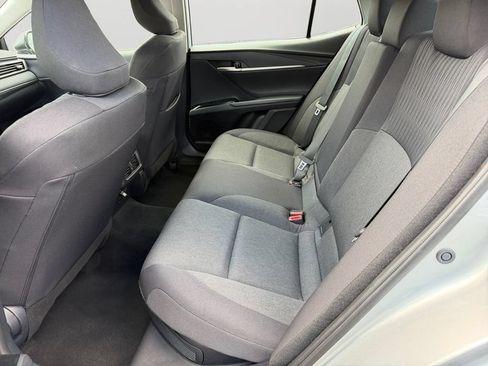 Used 2025 Toyota Camry LE FWD image 15