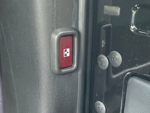 Used 2024 Mercedes-Benz Sprinter 2500 image 17