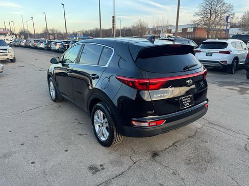 Used 2017 Kia Sportage LX AWD/4WD image 5