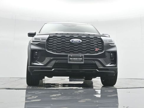 New 2025 Ford Explorer ST image 46