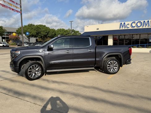 Used 2024 GMC Sierra 1500 Denali w/ Denali Reserve Package RWD image 11