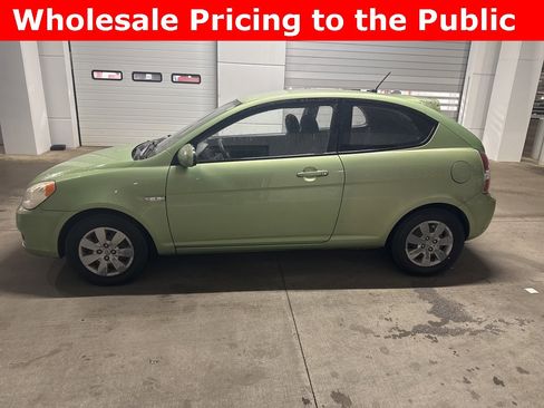 Used 2009 Hyundai Accent GS w/ Premium Pkg 3 image 2