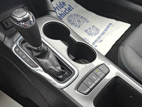 Used 2019 Chevrolet Cruze LT w/ Convenience Package image 29