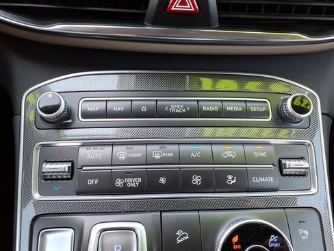 Used 2023 Hyundai Santa Fe SEL Premium w/ Cargo Package image 22