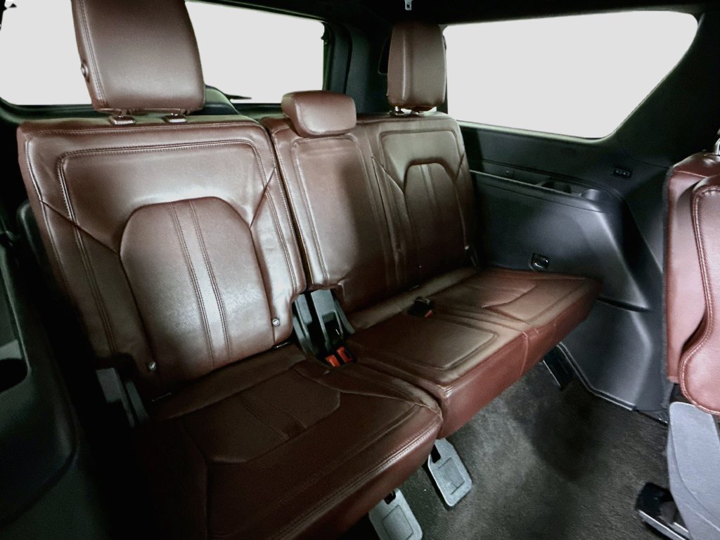 Used 2022 Ford Expedition Max Limited AWD/4WD image 28