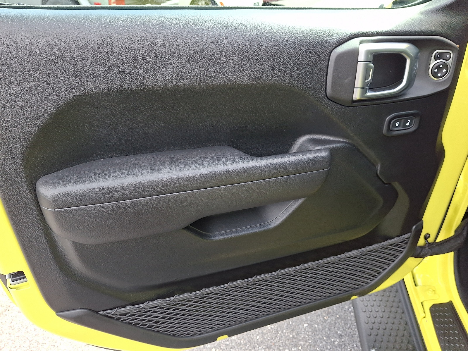 Used 2023 Jeep Wrangler Sport AWD/4WD image 12