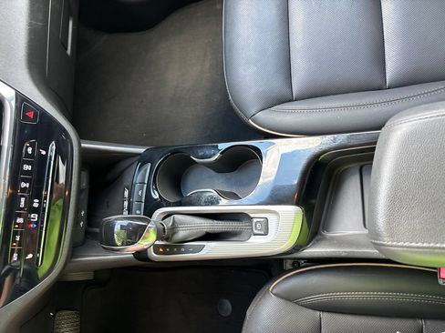Used 2025 Buick Envista Avenir FWD image 19