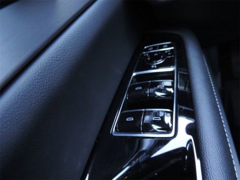 New 2026 Cadillac Vistiq Sport image 23