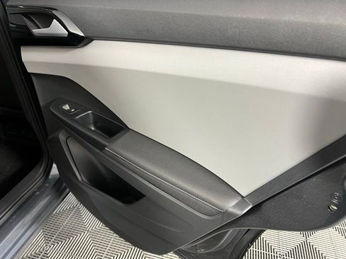 Used 2024 Volkswagen Taos S image 29