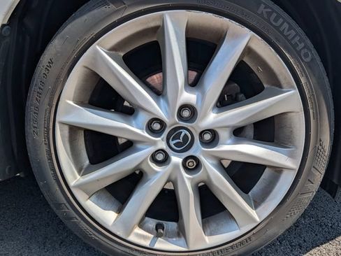 Used 2017 MAZDA MAZDA3 Touring FWD image 9