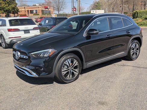 Certified 2025 Mercedes-Benz GLA 250 4MATIC image 7