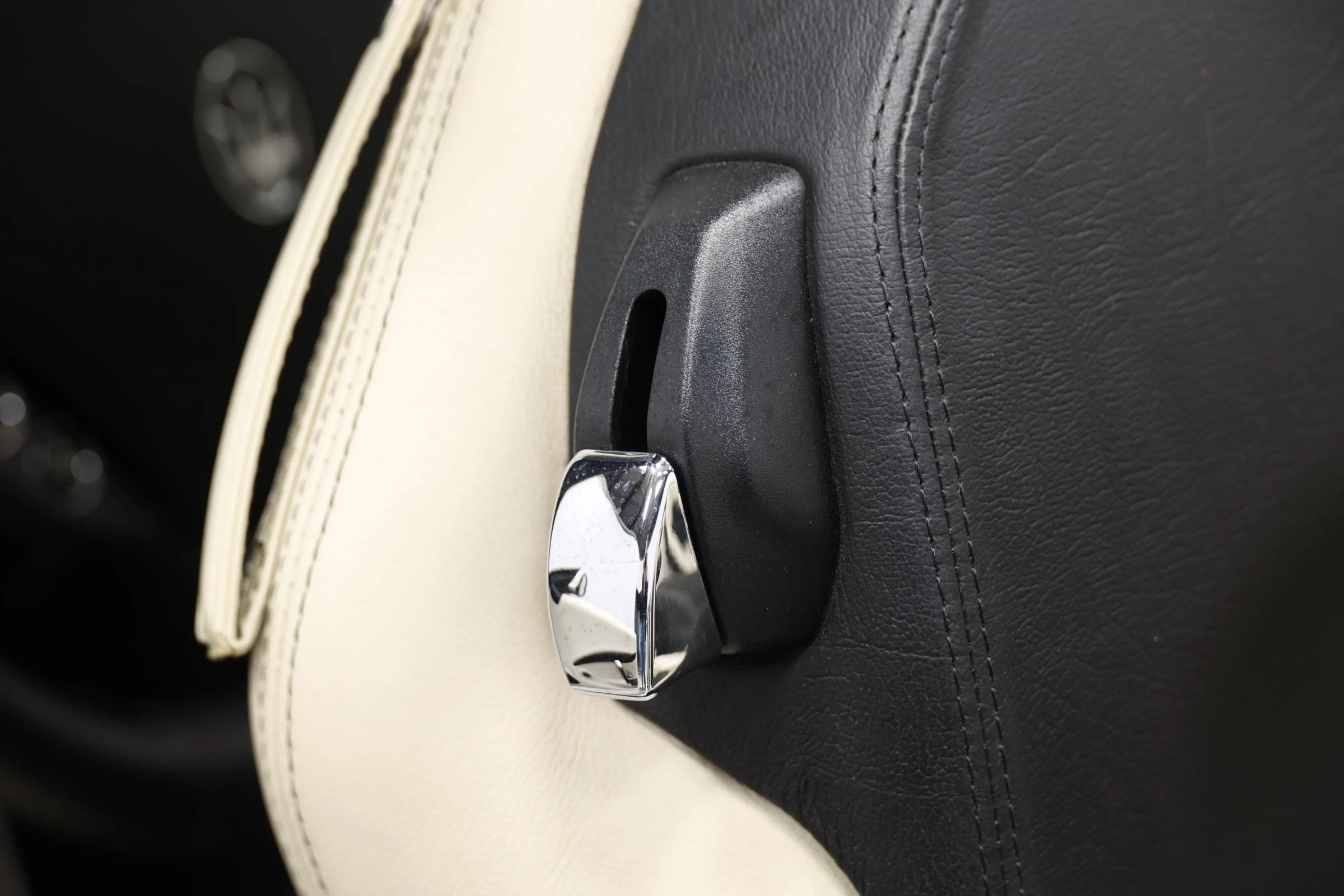 Used 2018 Maserati GranTurismo Sport RWD image 53