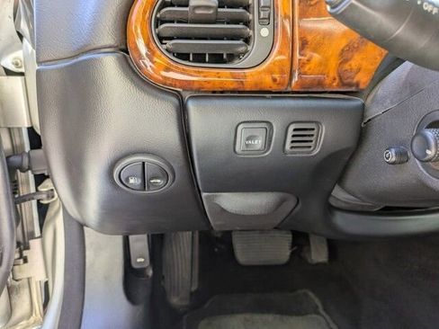 Used 1998 Jaguar XK8 Convertible image 24