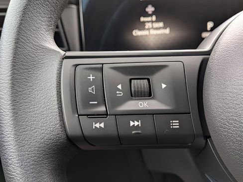Certified 2025 Nissan Kicks SV w/ SV Premium Package AWD/4WD image 14