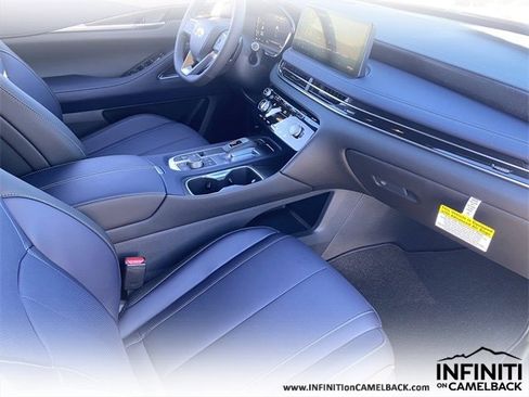 New 2026 INFINITI QX60 Luxe image 12