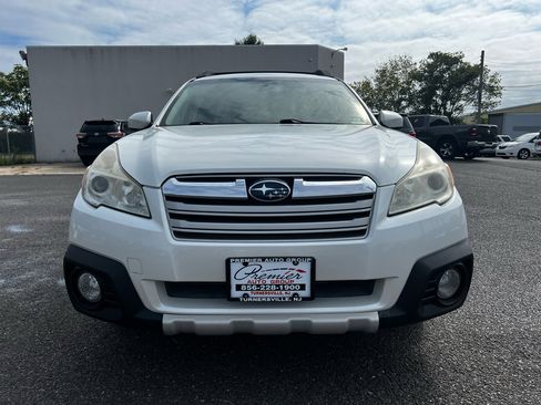 Used 2013 Subaru Outback 2.5i Limited image 2
