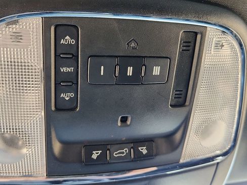 Used 2014 Jeep Grand Cherokee Limited image 21