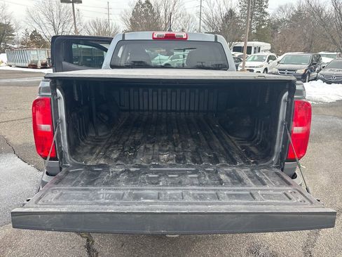 Used 2018 Chevrolet Colorado LT image 17