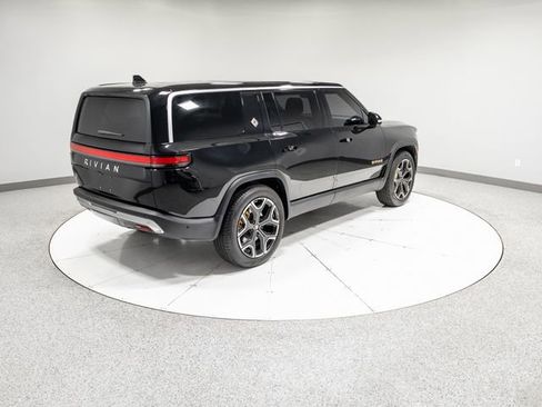 Used 2024 Rivian R1S Adventure AWD/4WD image 34