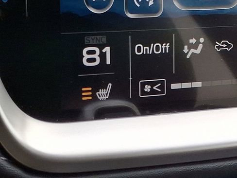 Used 2020 Subaru Outback Limited image 25