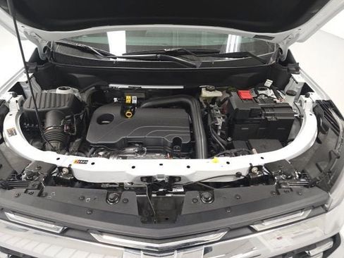 New 2026 Chevrolet Equinox LT w/ Safety and Technology Package FWD image 31