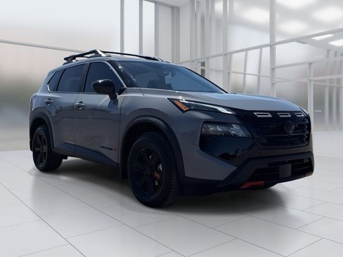 New 2026 Nissan Rogue SV image 7