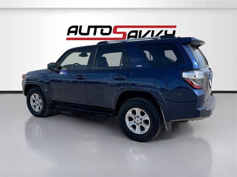 Used 2023 Toyota 4Runner SR5 image 5