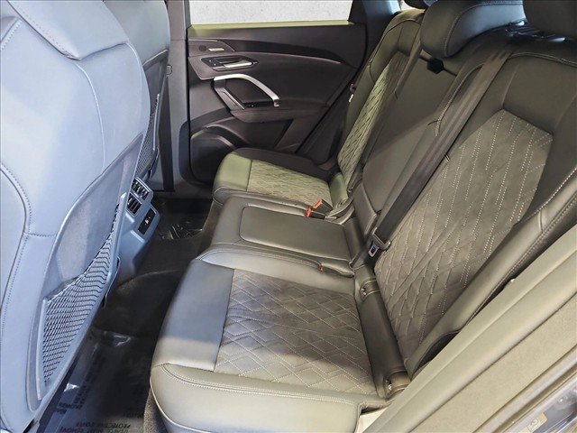 Used 2026 Audi SQ5 Premium Plus AWD/4WD image 24