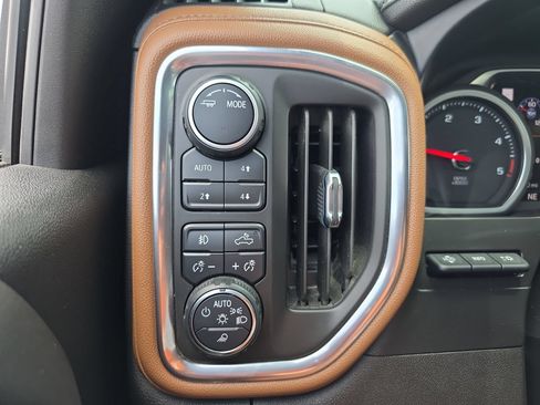 Used 2020 Chevrolet Silverado 2500 High Country w/ Z71 Off-Road Package AWD/4WD image 26