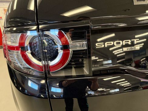 Used 2019 Land Rover Discovery Sport HSE AWD/4WD image 11