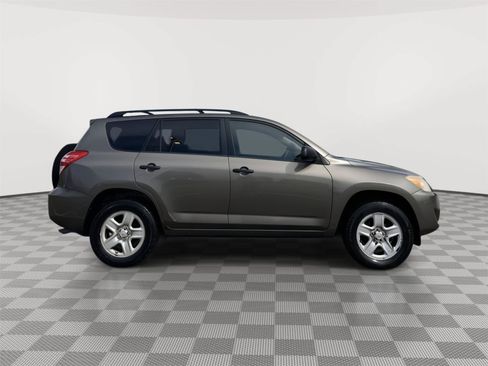 Used 2011 Toyota RAV4 2WD V6 w/ Tow Prep Pkg image 7
