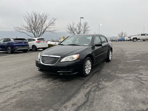 Used 2013 Chrysler 200 Touring w/ S Exterior Appearance Pkg image 8