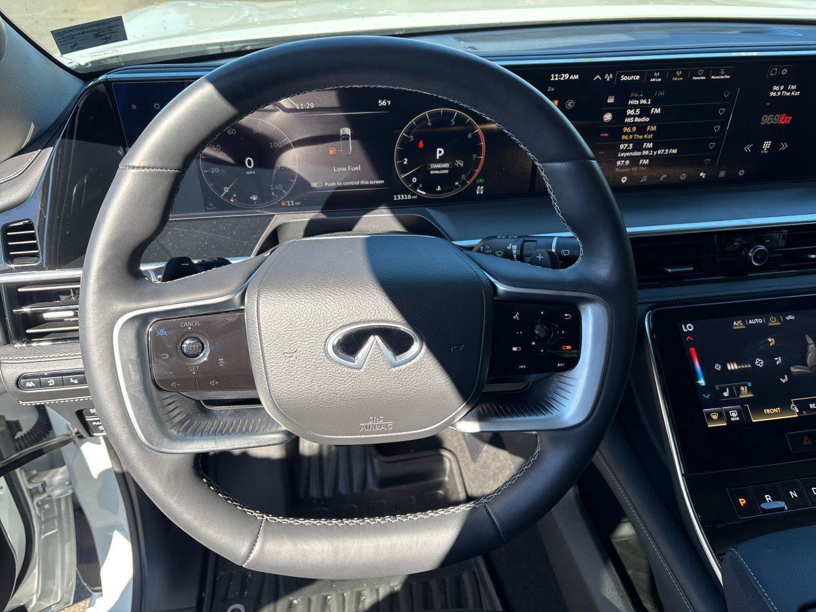 Used 2025 INFINITI QX80 Luxe AWD/4WD image 18