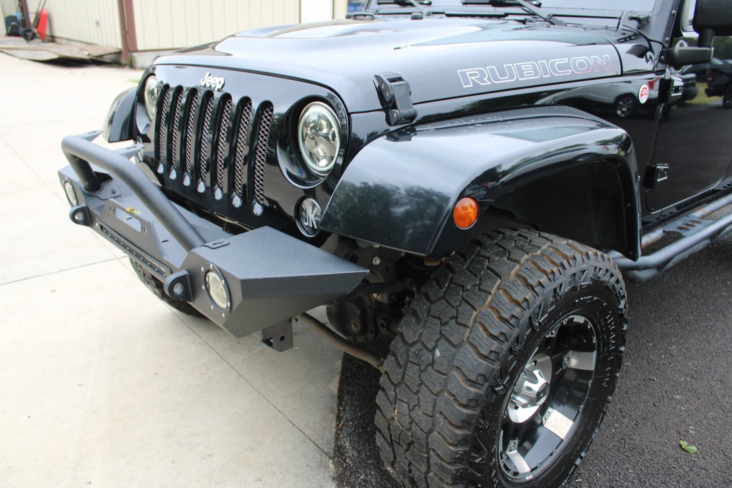 Used 2013 Jeep Wrangler Unlimited Rubicon AWD/4WD image 3