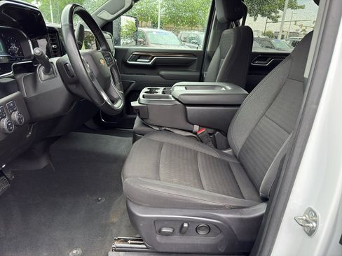 Used 2025 Chevrolet Silverado 2500 LT AWD/4WD image 13
