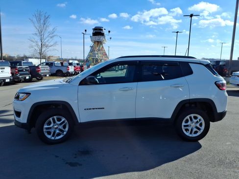 Used 2018 Jeep Compass Sport w/ Tech Group image 6
