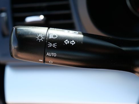 Used 2013 Subaru Legacy 2.5i Premium w/ All-Weather Pkg AWD/4WD image 32