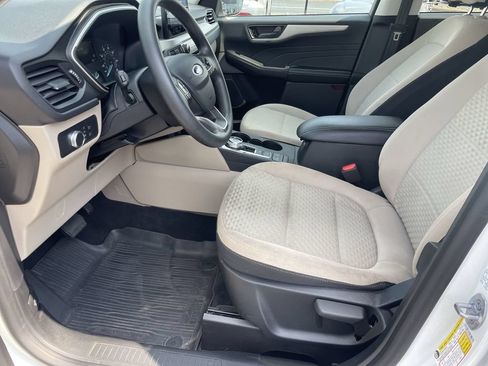 Used 2022 Ford Escape SE AWD/4WD image 9
