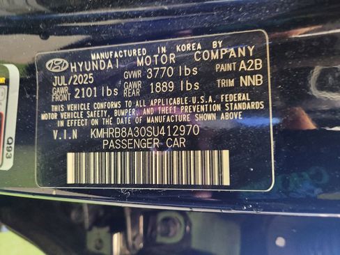 Used 2025 Hyundai Venue SE FWD image 33