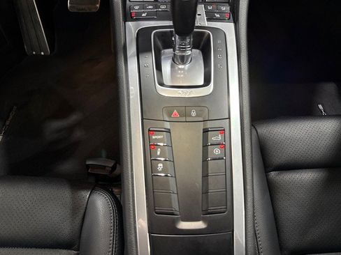 Used 2018 Porsche 911 Carrera image 70