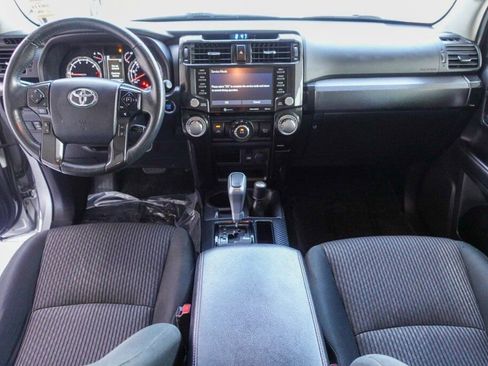 Certified 2022 Toyota 4Runner TRD Off-Road image 29