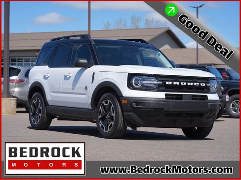 Used 2024 Ford Bronco Sport Outer Banks w/ Tech Package AWD/4WD image 1