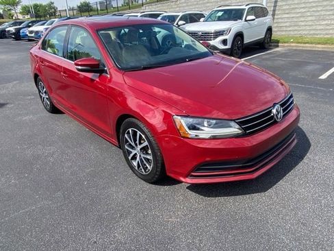 Used 2018 Volkswagen Jetta SE FWD image 7
