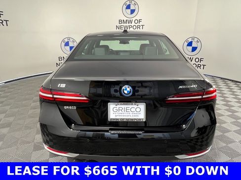 Used 2025 BMW i5 xDrive40 w/ Premium Package image 10