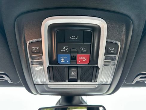 Used 2022 RAM 2500 Laramie w/ Night Edition AWD/4WD image 43