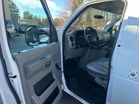 Used 2014 Ford E-150 and Econoline 150 image 34