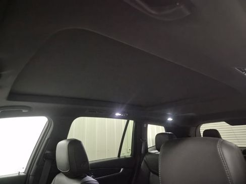 Certified 2025 Cadillac XT6 Premium Luxury image 34