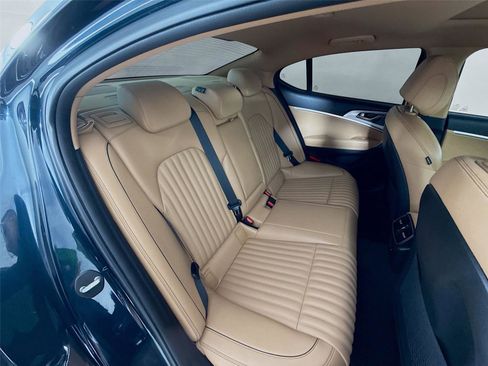 Used 2022 Genesis G70 2.0T w/ Prestige Package image 17