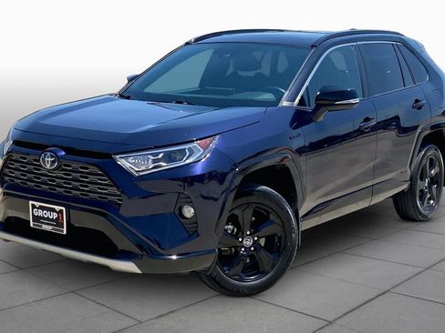 Used 2021 Toyota RAV4 XSE w/ XSE Grade Weather Package AWD/4WD image 1